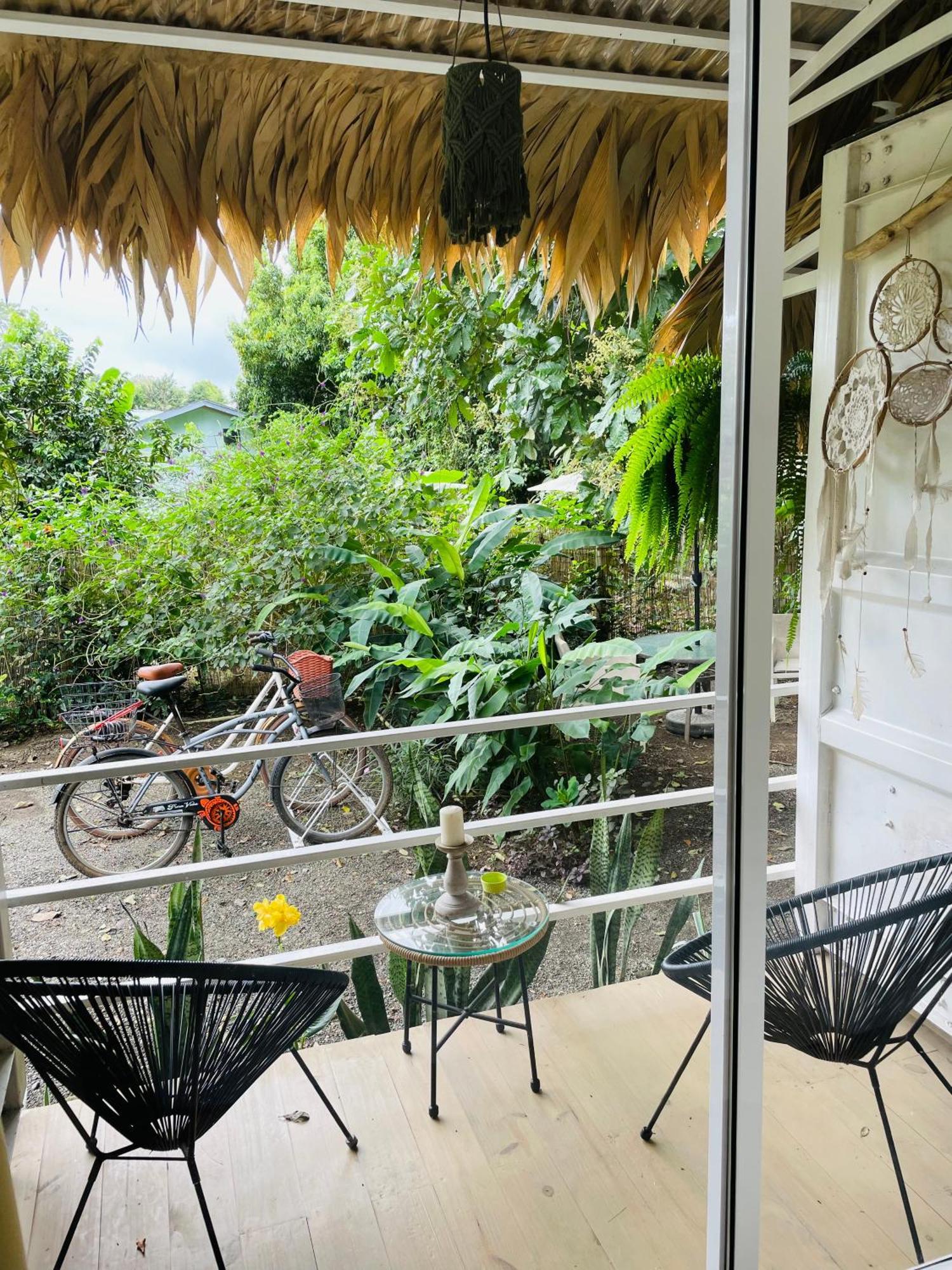 Casa Luce Bed & Breakfast Puerto Viejo de Talamanca Exterior photo